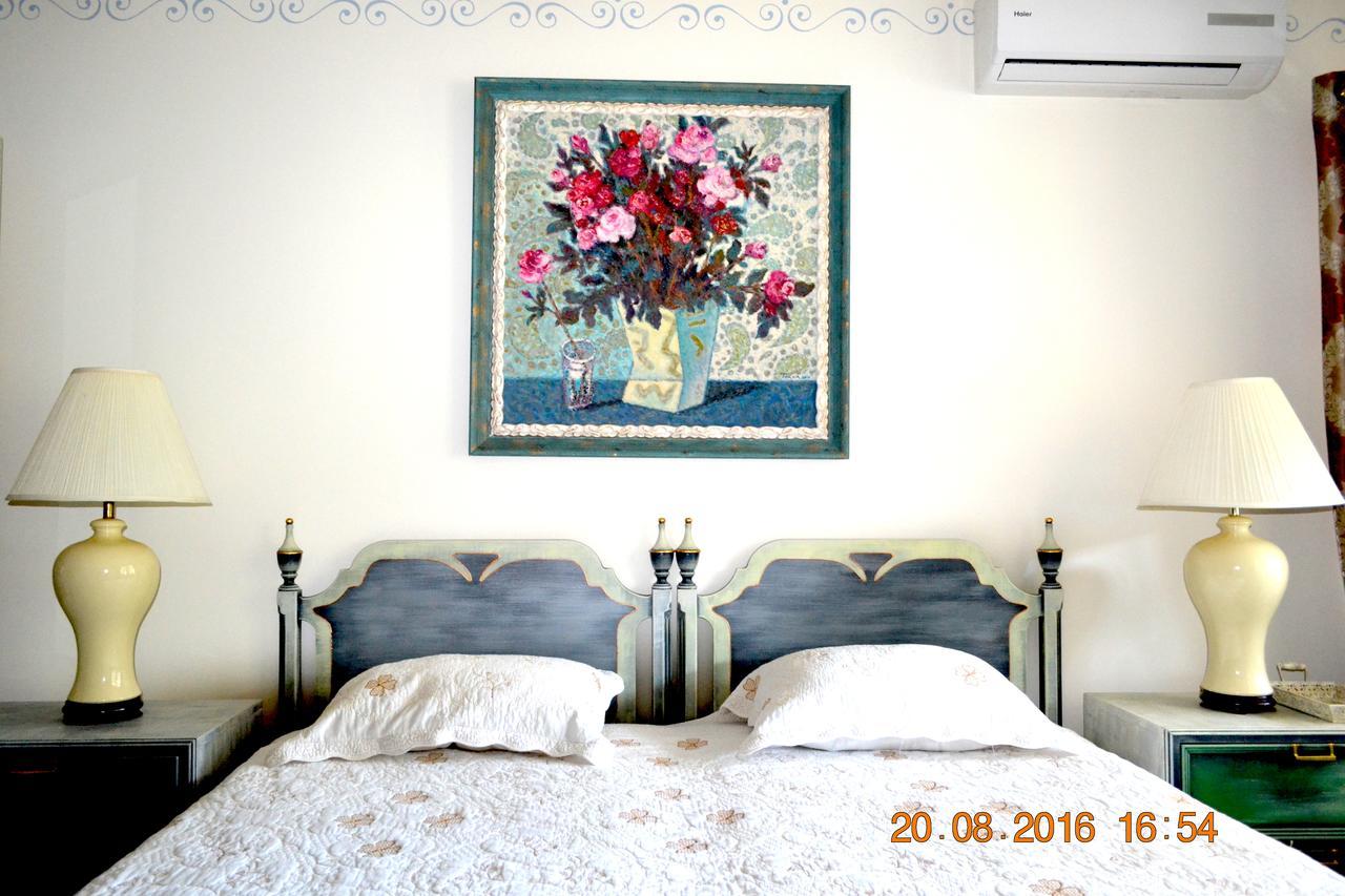 Resedinta Rotundu Bed & Breakfast Butuceny Exterior photo